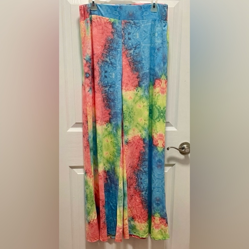 NWT-L&B Vibrant Tie-Dye flare bottom pant - Picture 4 of 4